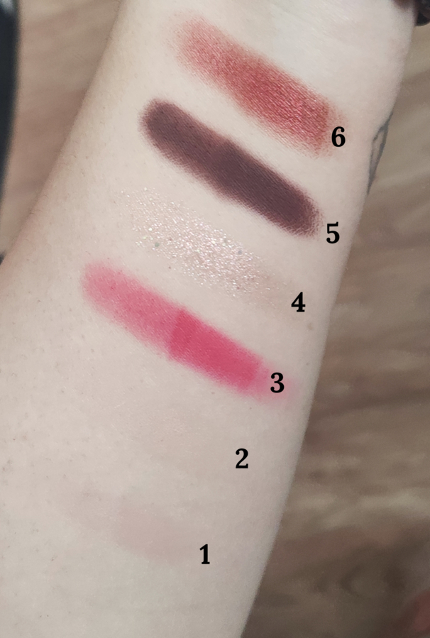 Свотчи при дневном освещении