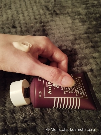 Пример крупной капли, которой хватает на лицо и шею