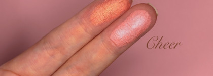 Rare Beauty Soft Pinch Luminous Powder Blush: Румяна или хайлайтер?