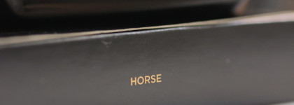 Hourglass Ambient Lighting Edit Unlocked в оттенках Horse : невероятная лимитка