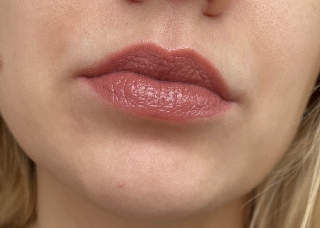 Оттенок 08 Royal Nude естественное освещение