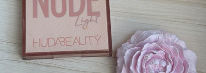 Лучшая весенняя палетка теней Huda Beauty Nude Obsessions, Light
