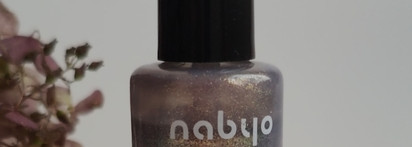 Лучшие лаки для ногтей 2025