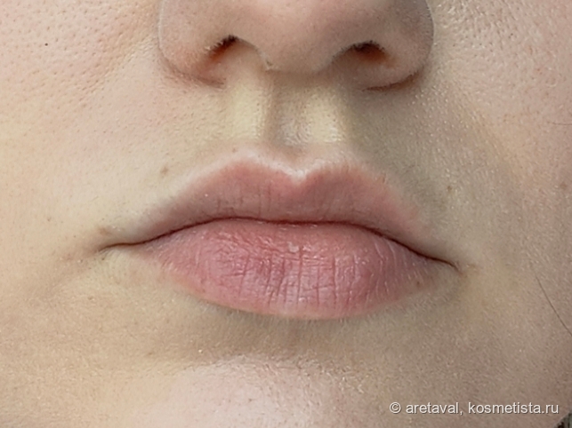 Голые губы, естественный свет