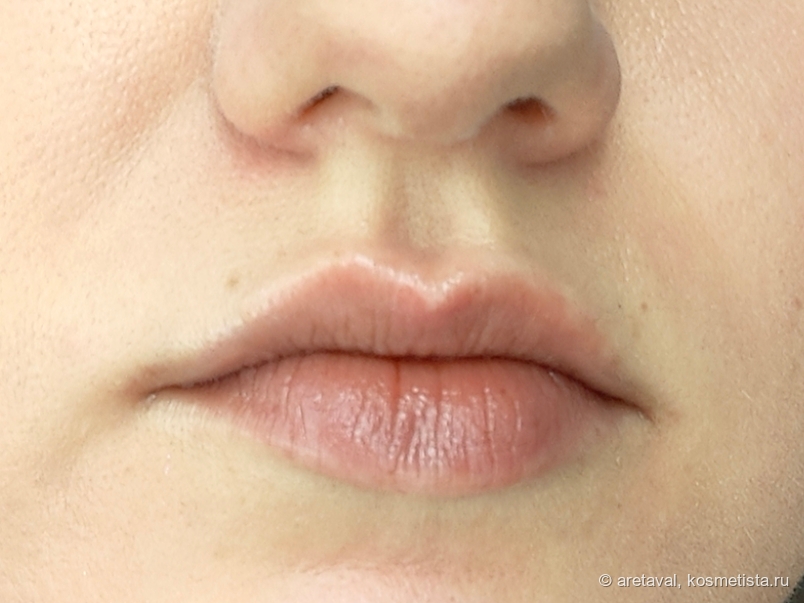 Промокнула салфеткой, естественный свет