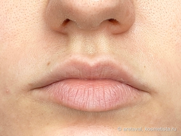 Голые губы, естественный свет