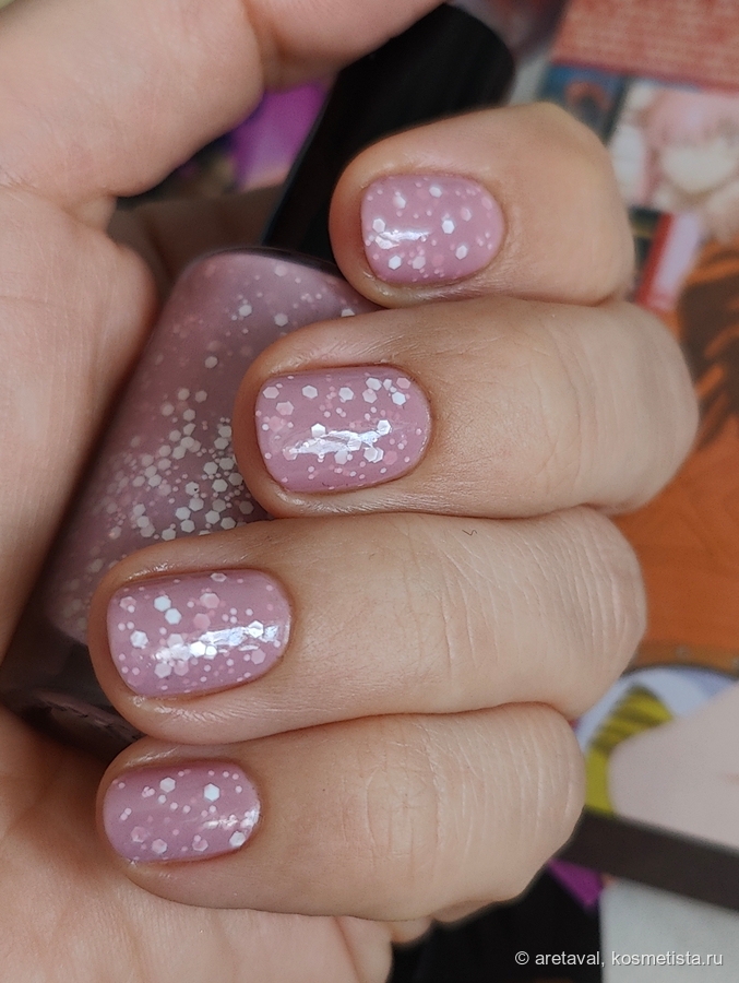 База, 2 слоя лака, 2 слоя топа, дневной свет