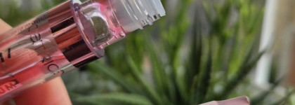 Уход за губами на зимний период с сывороткой для губ Lip Lovin Caring Lip Serum 010 от Catrice