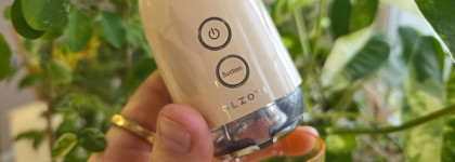 Вакуумный массажер 3 в 1 для лица от бренда Olzori