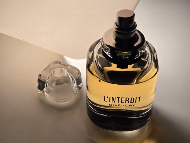 Чем пахнет волшебство? Для меня всегда в сердечке Givenchy L'Interdit
