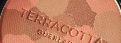 Guerlain Terracotta Light -Natural Healthy Glow Powder - Medium warm 03 - Limited Edition