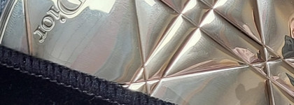 Холодный иней Dior DiorSkin Nude Luminizer Holographic Glow (006)