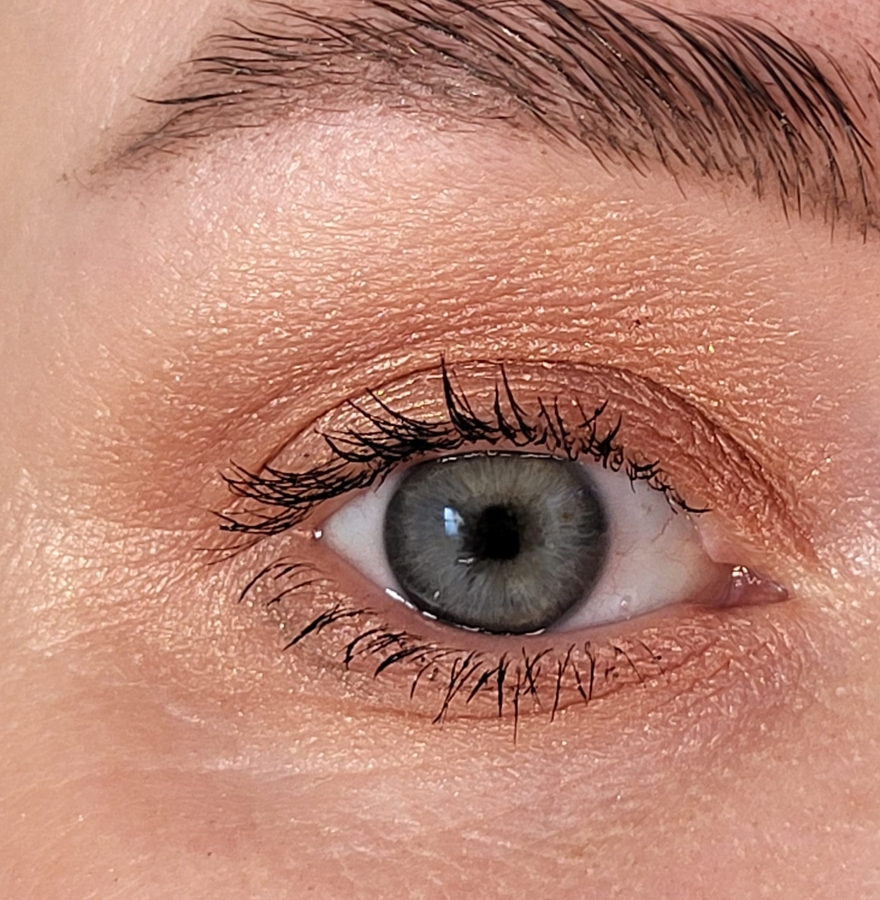 Персиковый оттенок