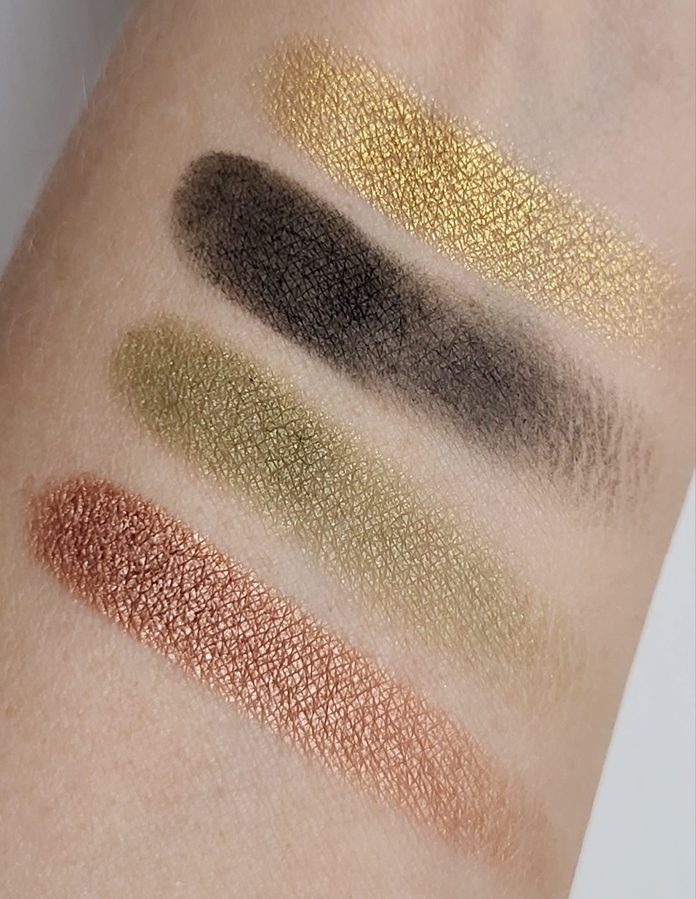 Естественное освещение у окна