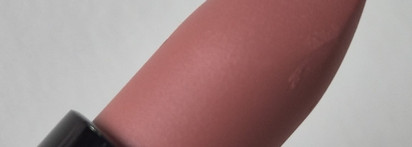 Самые популярные оттенки матовых нюдовых помад Revlon super lustrous matte 014 Shameless и 003 Pick me up