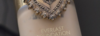 Золотые сердца Dolce & Gabbana: монобренд в макияже