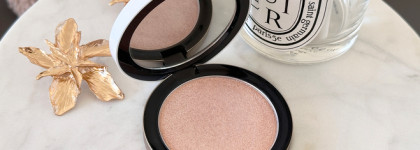 Hermès Plein Air Radiant Glow Powder 02 Mirage - лучший хайлайтер для жирной кожи