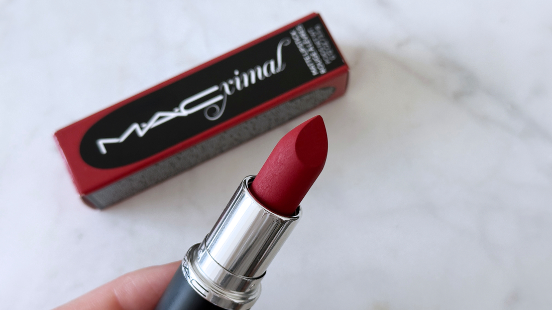MAC Macximal Matte Lipstick Russian Red