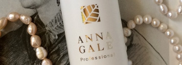 Жир долой. Пилинг для глубокого очищения кожи головы от ANNA GALE