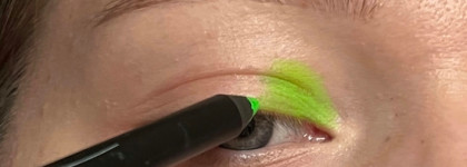 Провожаем лето яркими красками с карандашами Parisa Cosmetics Neon Demon