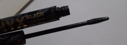 Две отличные туши от Stellary: Stellary Mascara Black Onyx и Stellary Water Resistant Mascara Onyx Ultra Black