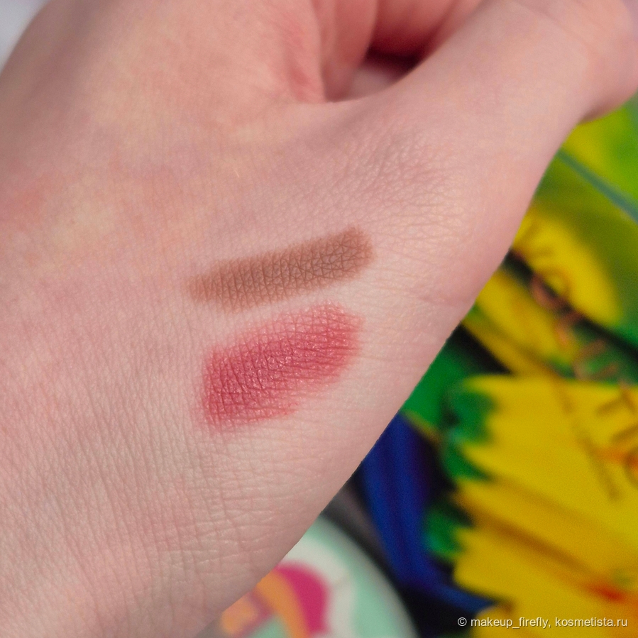 Сверху карандаш для губ Beauty Bomb Oops, снизу Maybellin Superstay 180