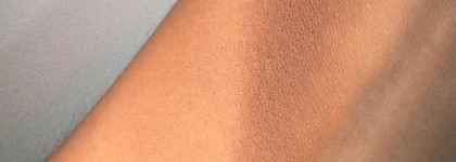 Идеальный мерцающий бронзер: Benuage муссовый скульптор для лица 02