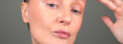 Дневной макияж с палеткой Essence The Rose Edition Eyeshadow Palette: всего 2 оттенка и лифтинг-румянец тенями