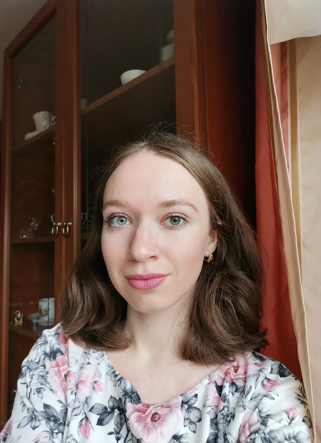 Catrice Scandalous Matte Lipstick 060 Good Intentions. Дневной свет