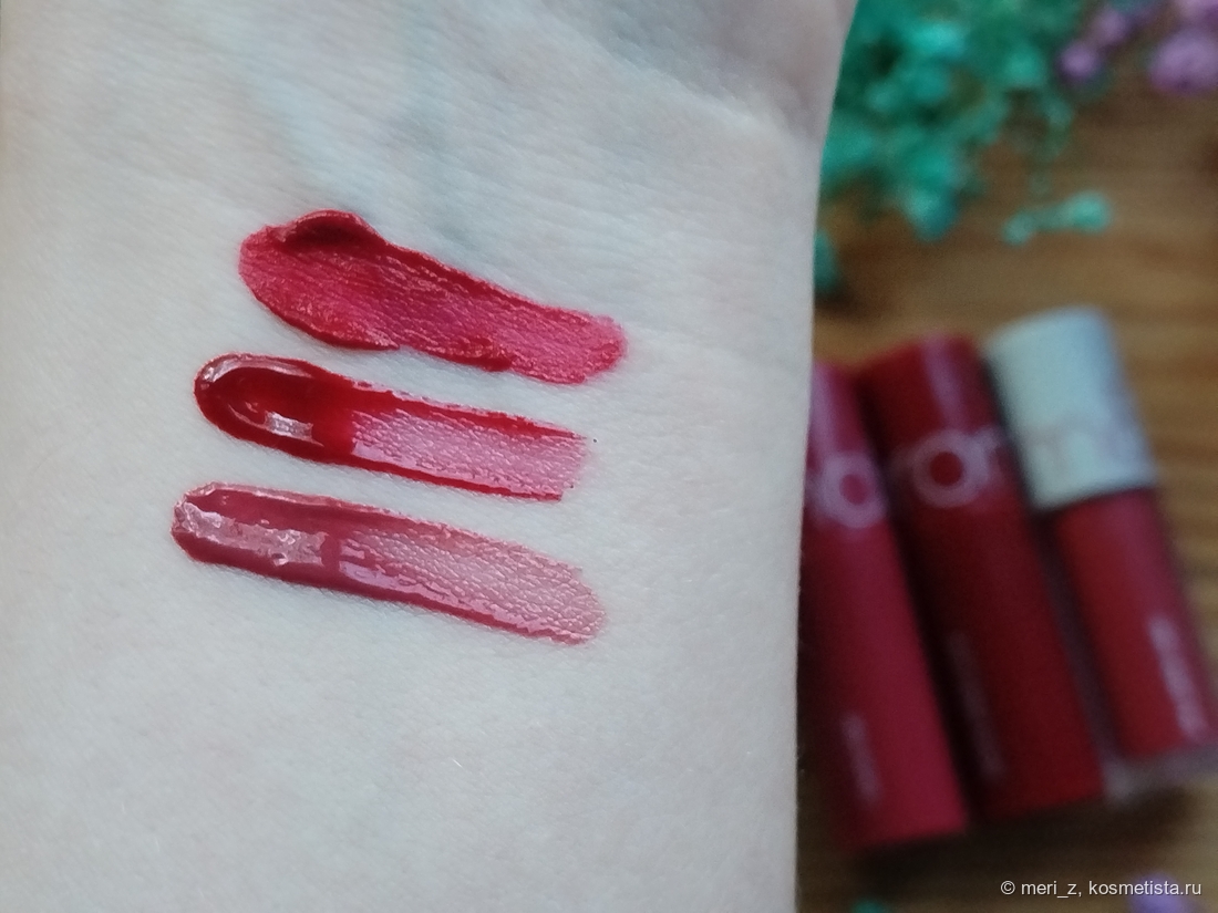 Снизу вверх: Juicy Lasting Tint #06 Fig Fig, Juicy Lasting Tint #012 Cherry Bomb, Zero Velvet Tint #07 Fizz