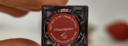 Масло для губ BeautyDrugs Berry Lips Oil 01 Strawberry