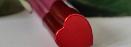Помада-валентика Catrice heart affair matte C02 married?