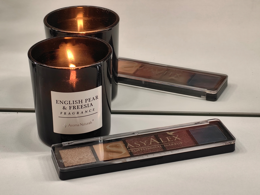 тени для век