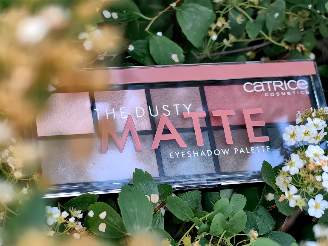 Catrice The Dusty Matte eyeshadow palette