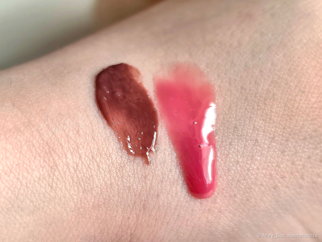 Слева 03 toffeetastic!, справа 02 pinkified!. Фото сделано при дневном свете