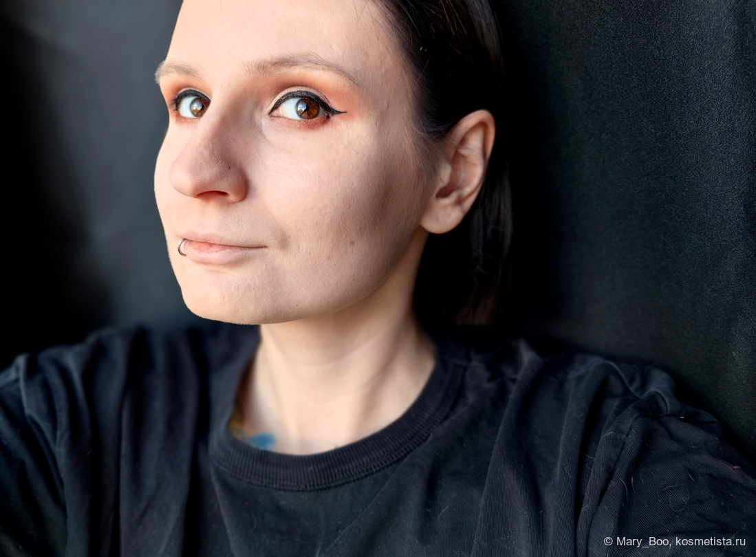 Дневной свет у окна, фото без румян.