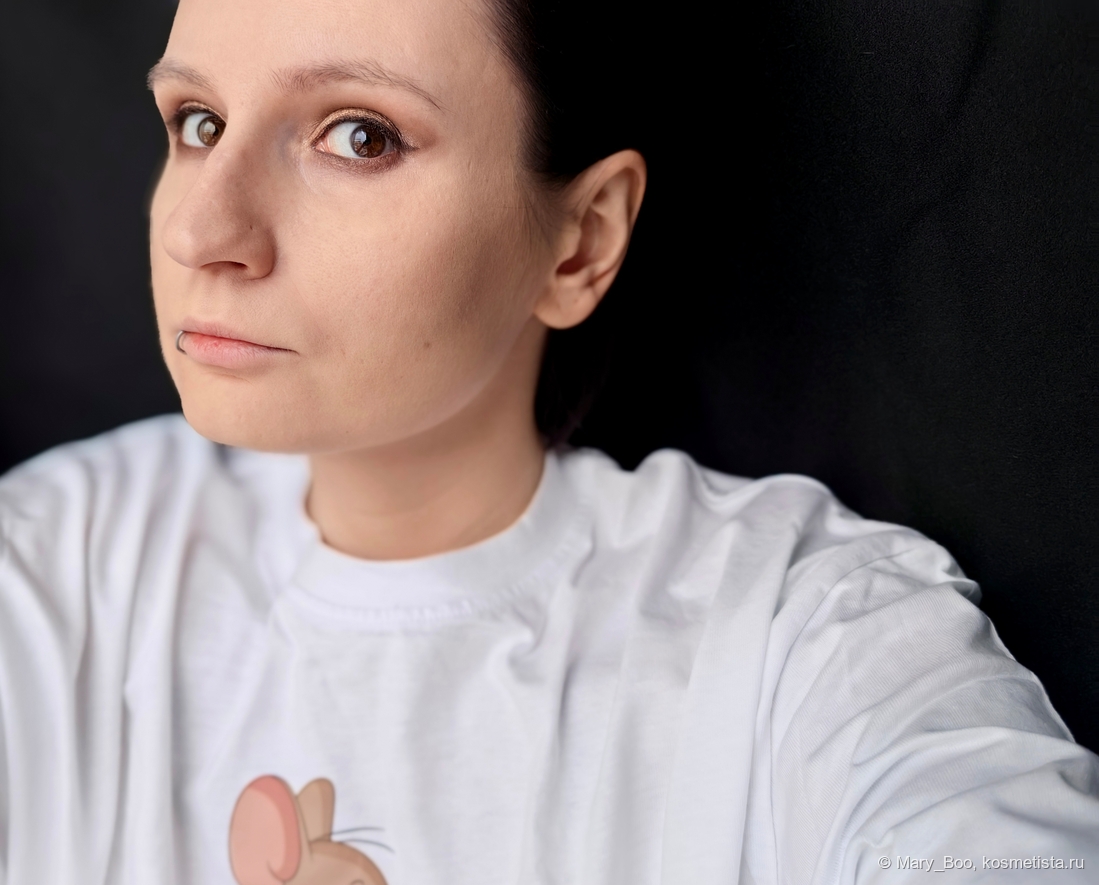 Дневной свет у окна, фото без румян