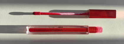 Абсолютно матовая Natasha Denona I Need a rouge matte liquid lipstick в оттенке Eva