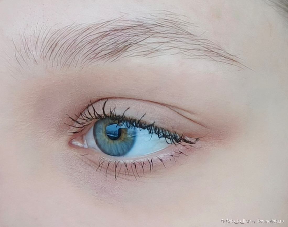 Тушь в два слоя плюс нижние реснички
