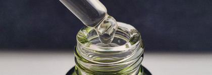 Бархатистость и сияние за несколько капель: сыворотка для лица от Korres Santorini Grape Velvet Skin Drink