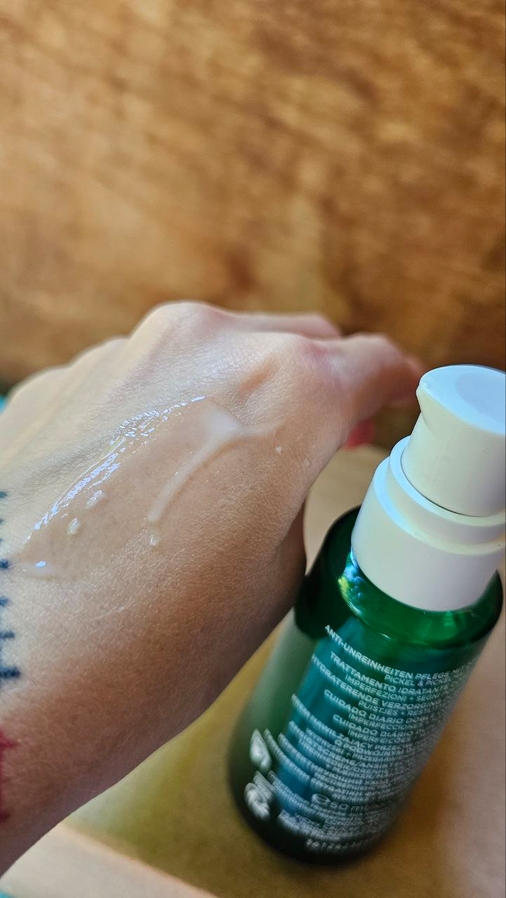 vichy normaderm double-correction moisturising care - тающая гелевая текстура с невероятно приятным запахом
