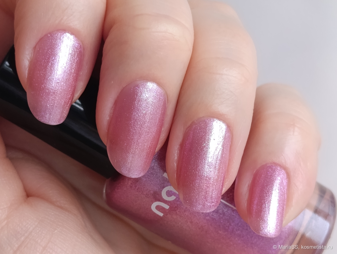 Один слой лака.