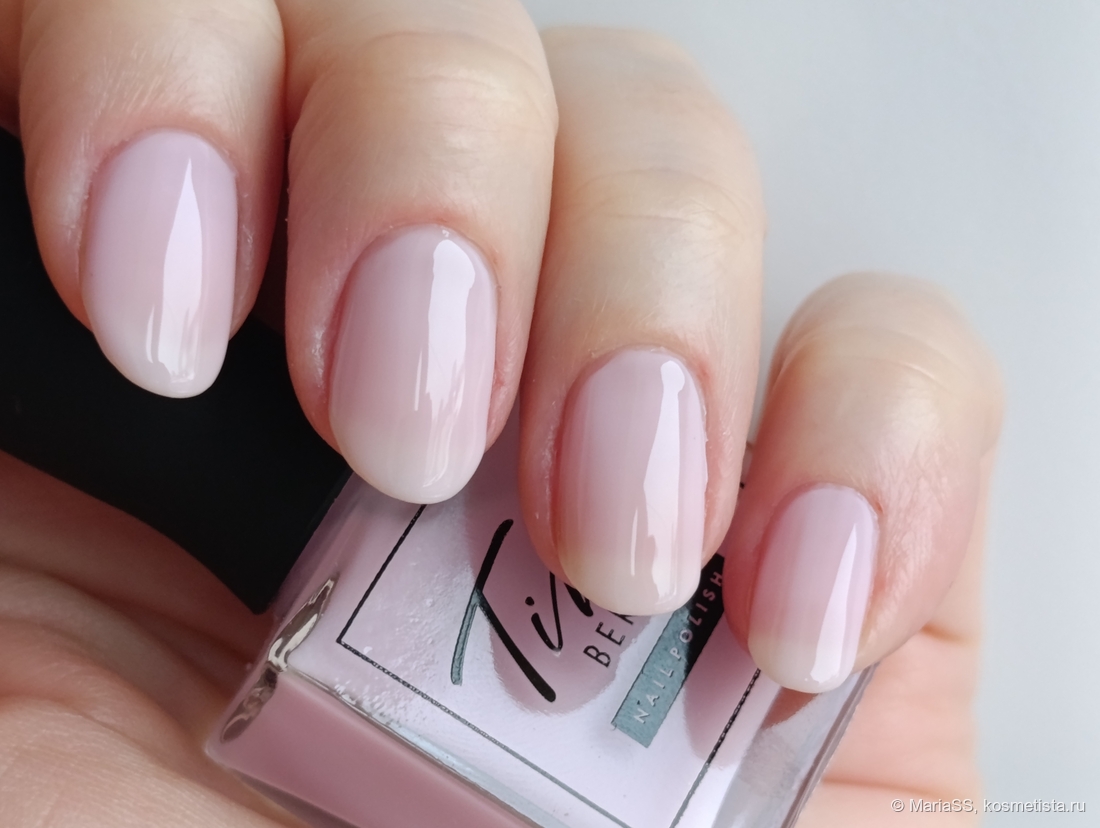 Три слоя лака "Жена миллиардера" без базы и без топа.