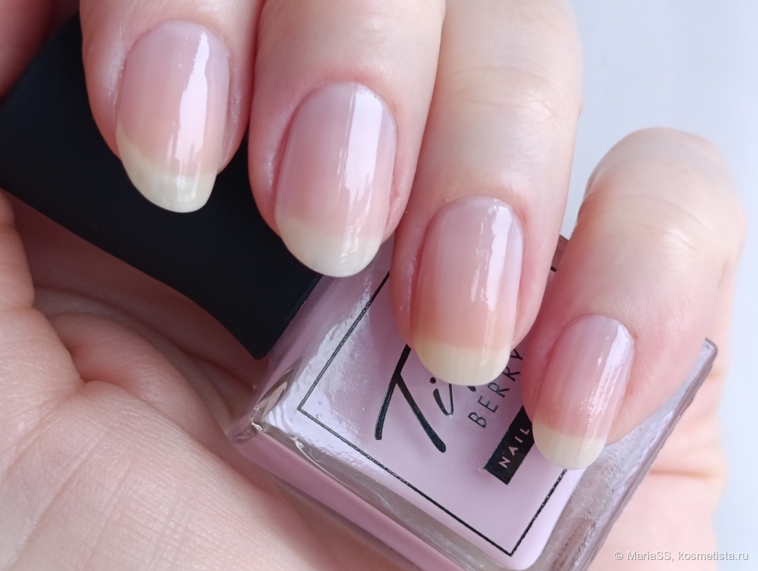 Один слой лака.