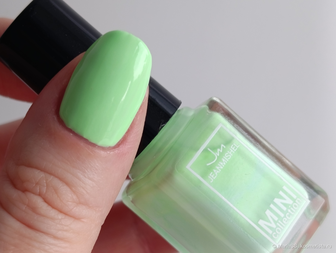 Три слоя лака Jeanmishel тон 246 с базой и топом.