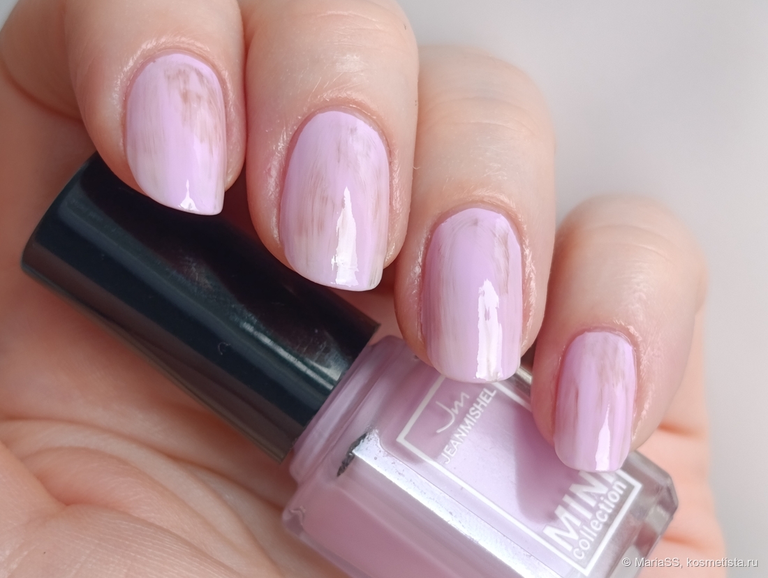 Один слой лака.