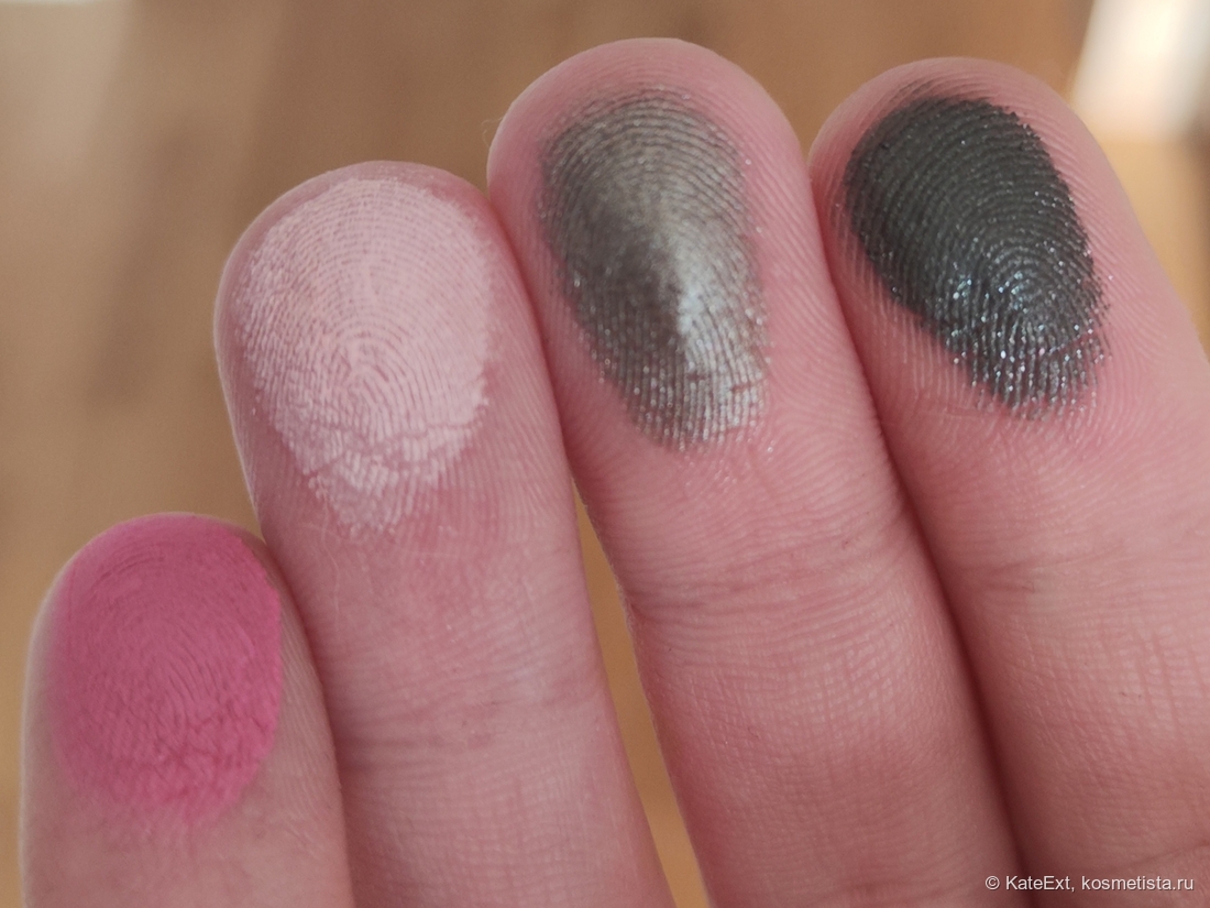 Вглуби комнаты