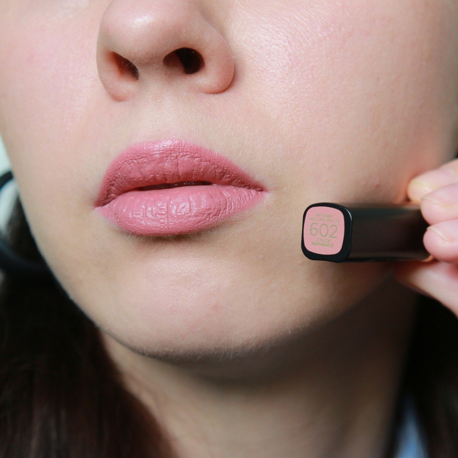 Внешний вид на губах