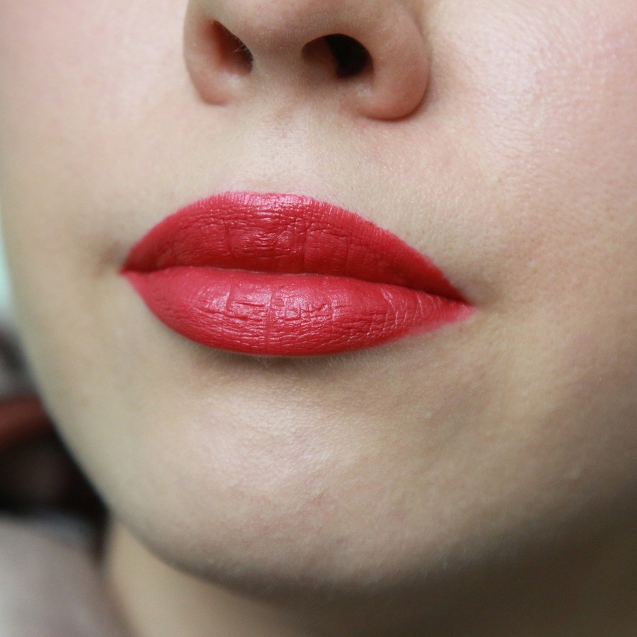 Внешний вид на губах