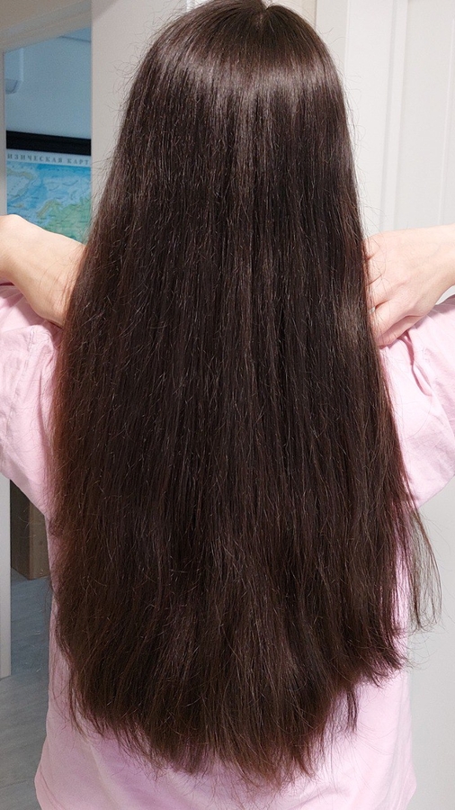 Результат на волосах при комнатном освещении